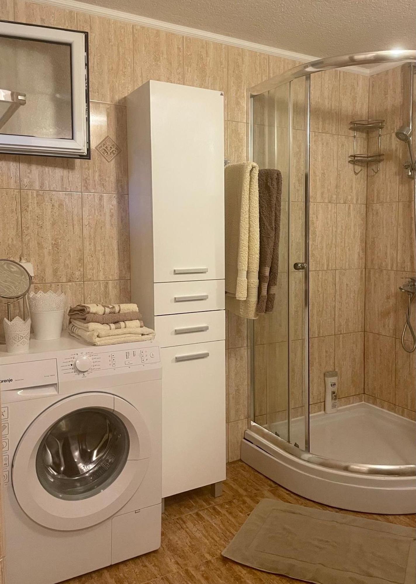Anna Apartment 尤塔哈 外观 照片